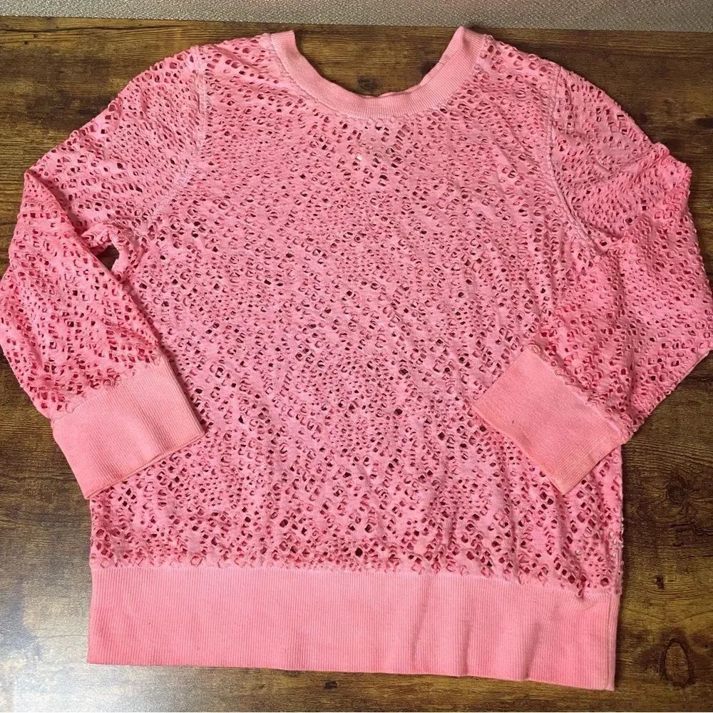 We The Free Lazer Cut Crewneck Pullover Top Shirt Pink Size Small
